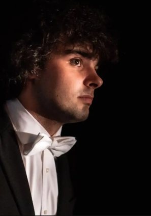 Martín García García, piano