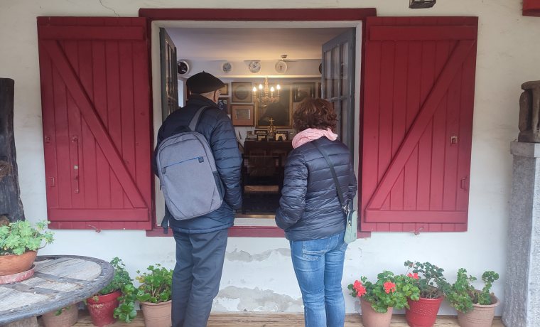 Egongelako leihoa irekita 