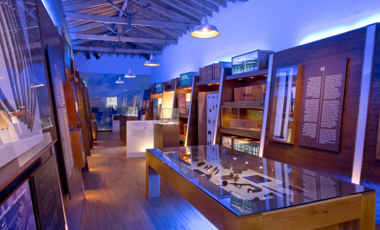 Interior de la sala d'exposicions del Museu de la Mar 