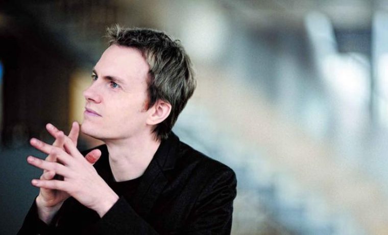 Alexandre Tharaud, piano