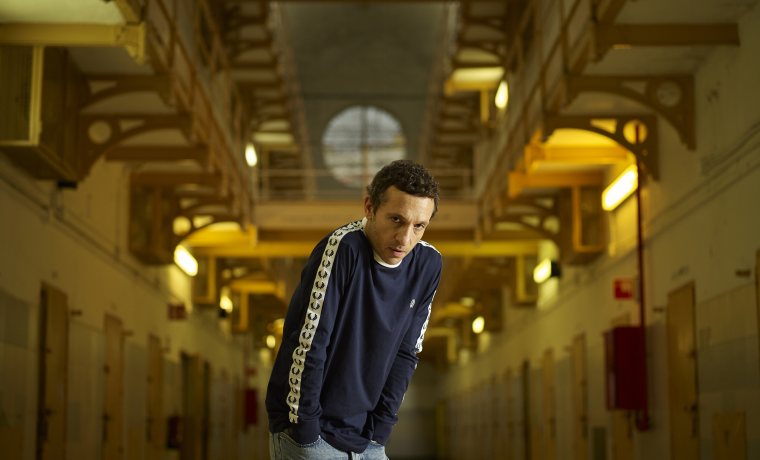 Foto de l'actor protagonista, Pablo Derqui, a la presó Model de Barcelona