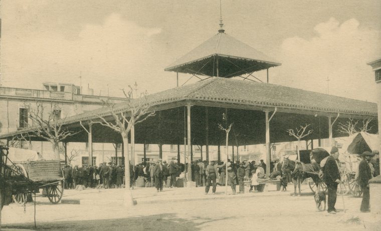 plaça del Gra de Figueres. Arxiu Municipal de Figueres