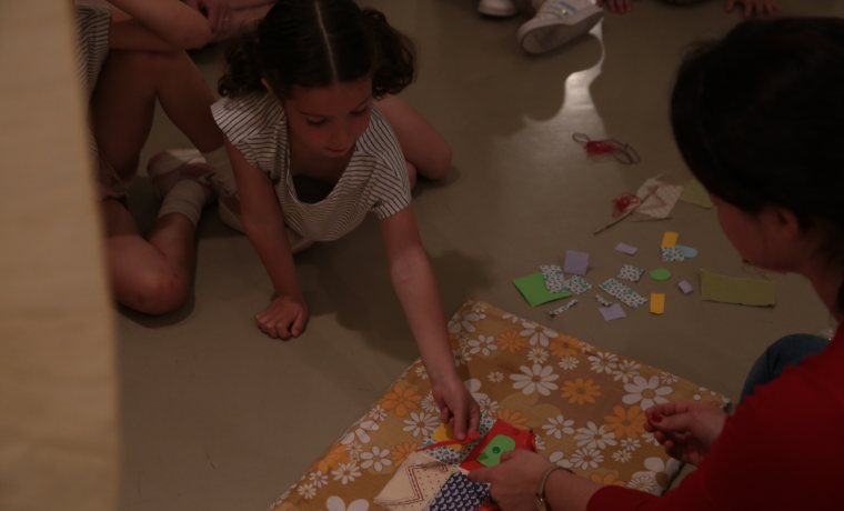 familias en taller Museo ICO