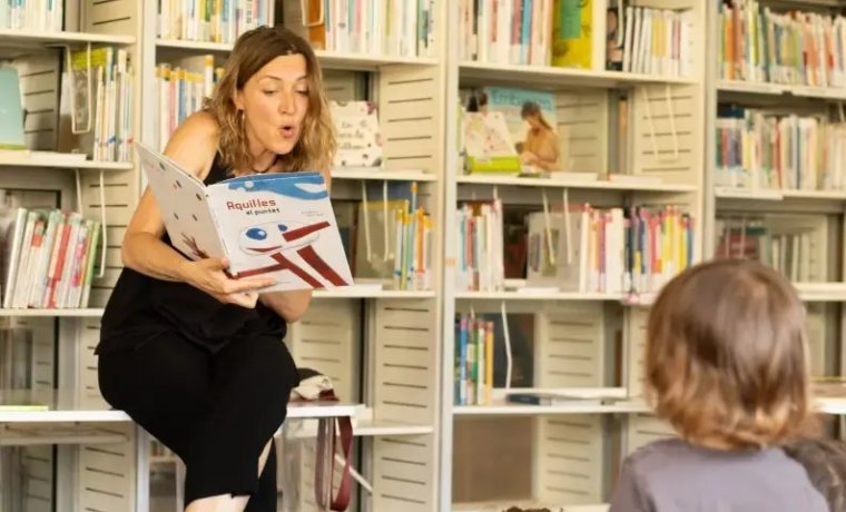 Hora del conte en llengua de signes a Palamós