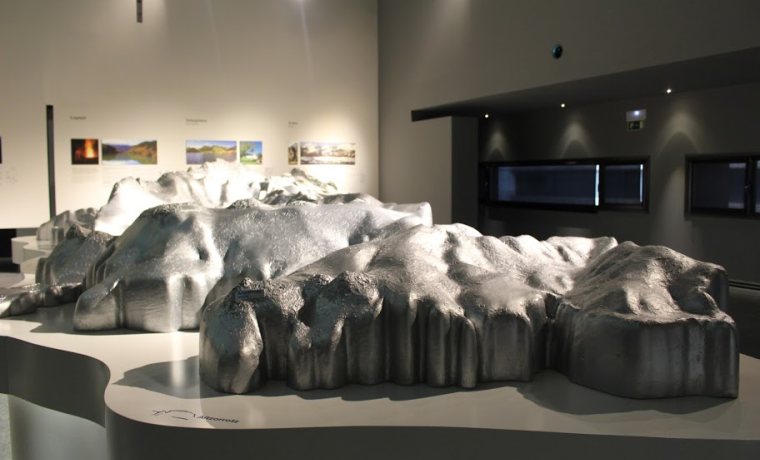 Aizkorri-Aratz natura-parkeko maketa interaktiboa