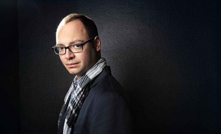 Alexander Melnikov, piano