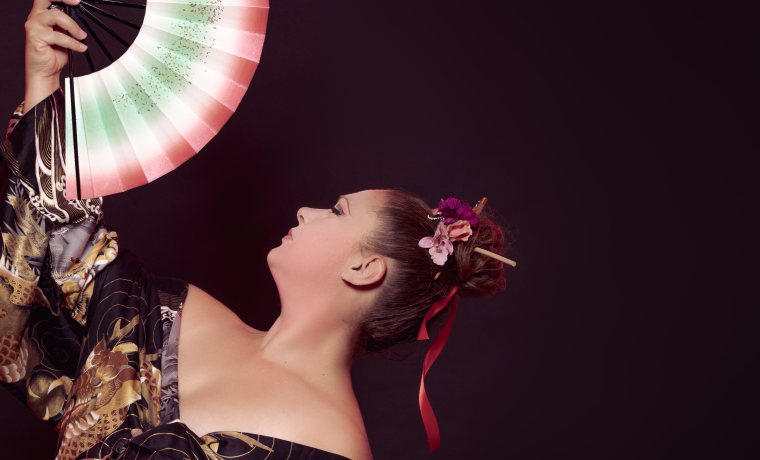 Dansa flamenca inspirada en la cultura tradicional japonesa